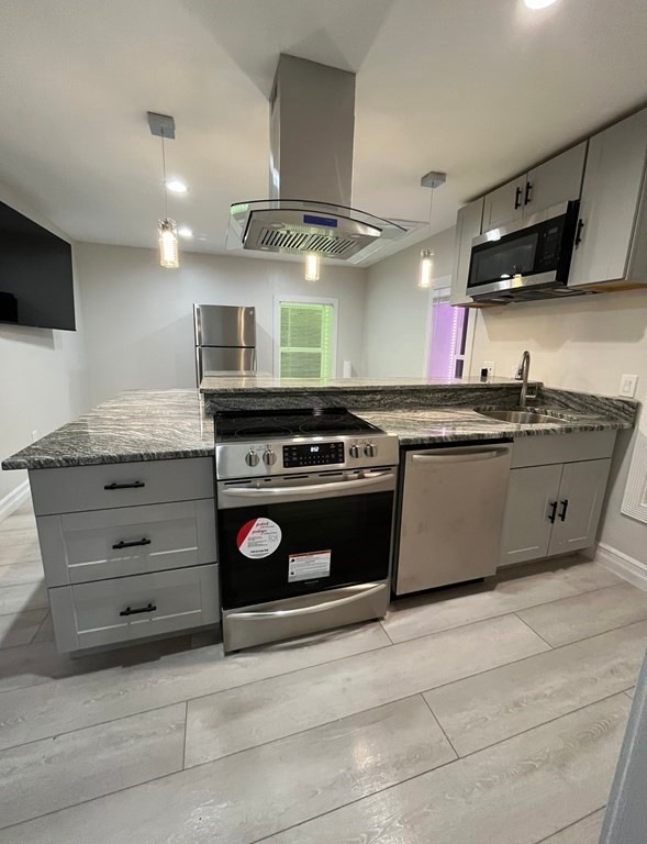 243 Columbia St unit 4, Fall River, MA 02721 - photo 1