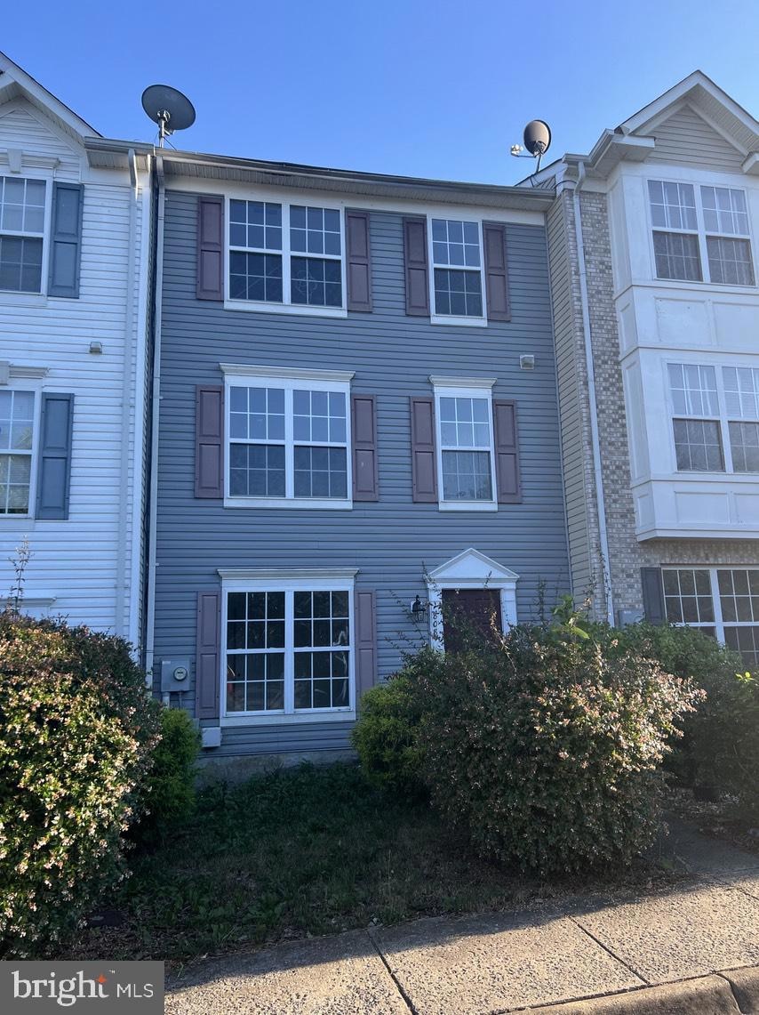 808 Pendleton Ln, Strasburg, VA 22657 - photo 1