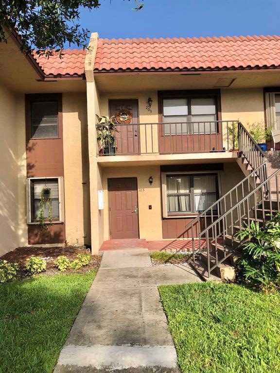 5975 Forest Hill Blvd unit 103, West Palm Beach, FL 33415 - photo 1