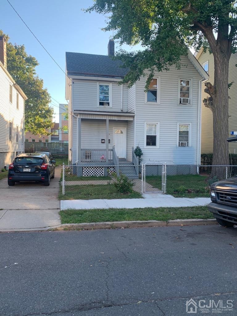 214 Hale St, New Brunswick, NJ 08901 - photo 1