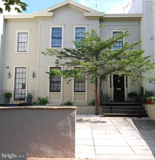 3234 N St NW, Washington, DC 20007 - photo 1