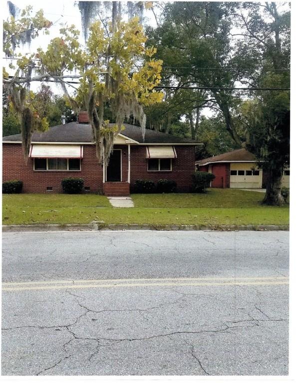 2520 Albany St, Brunswick, GA 31520 - photo 1
