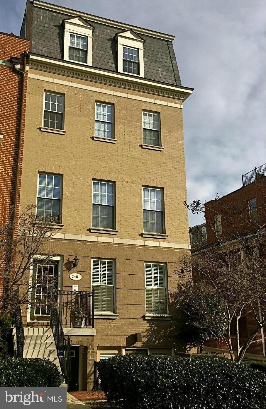 2411 20th St NW unit 1010, Washington, DC 20009 - photo 1