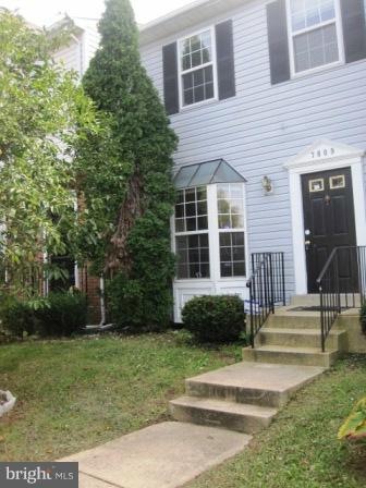 7009 Flag Harbor Dr, District Heights, MD 20747 - photo 1