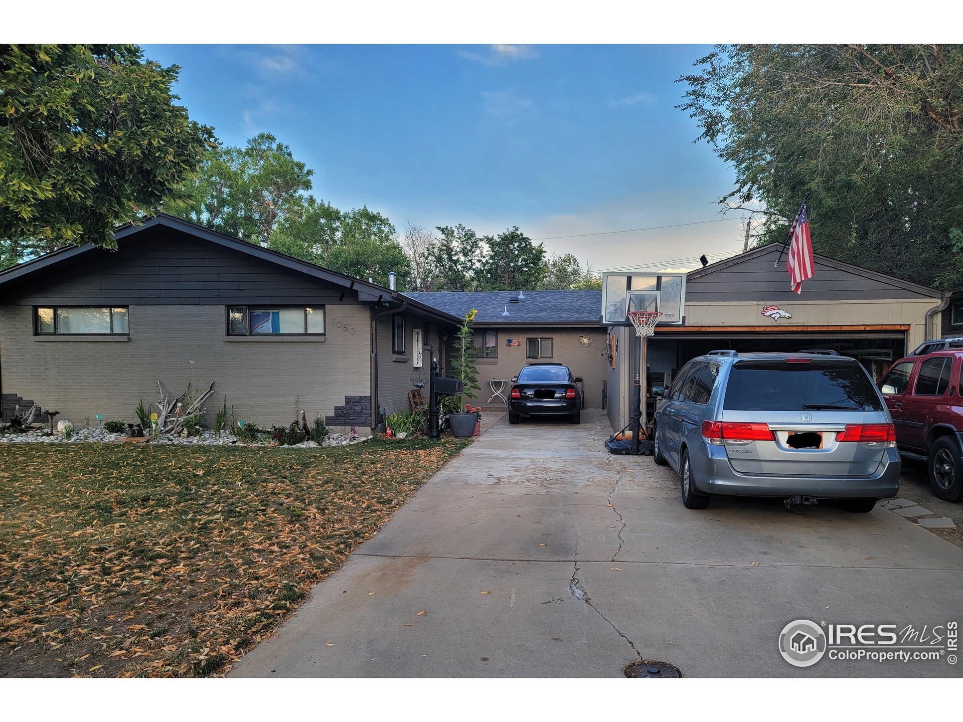 1060 Jamaica St, Aurora, CO 80010 - photo 1