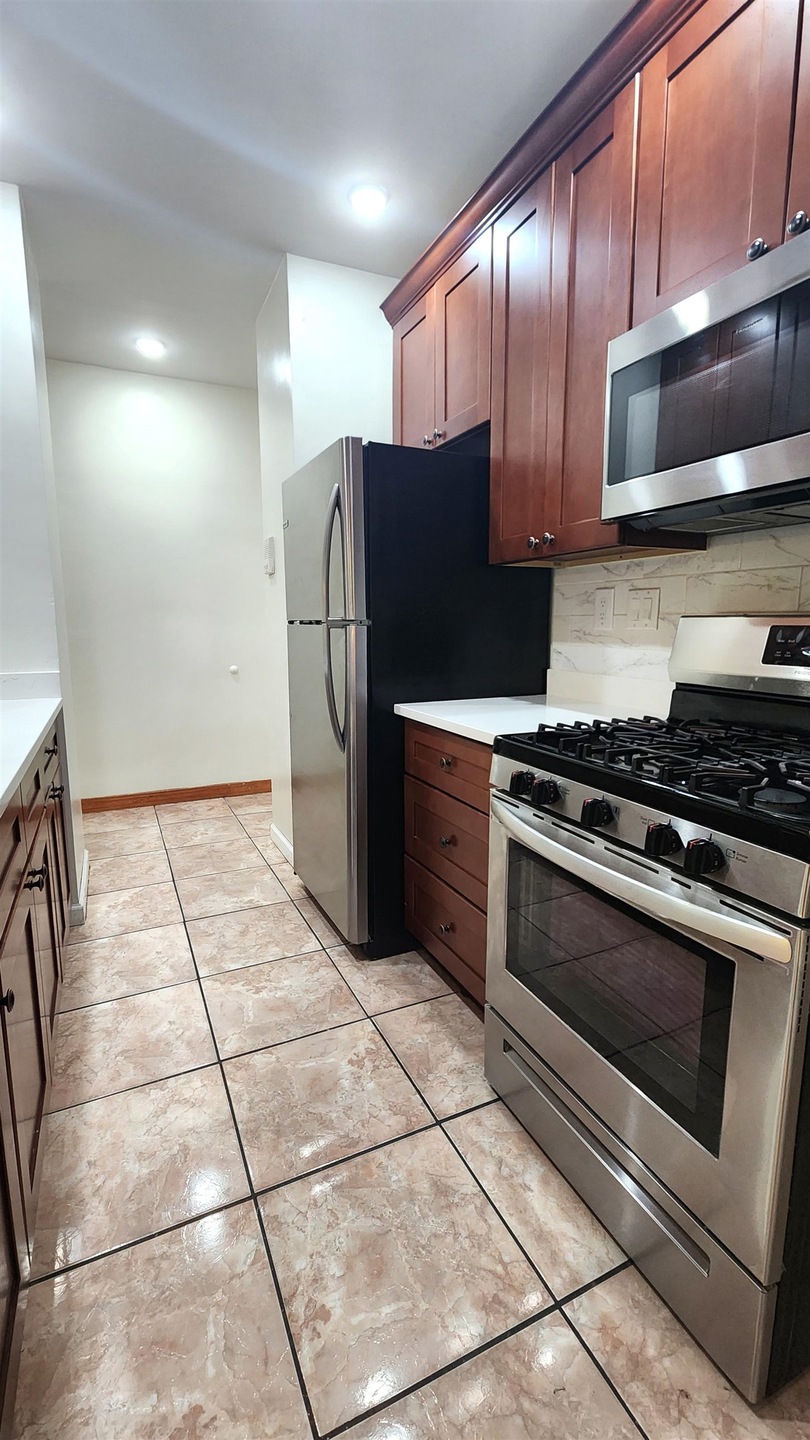 2614 New York Ave unit 1, Union City, NJ 07087 - photo 1