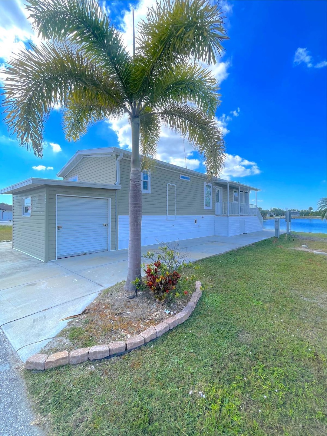 806 Commanche Trail, Fort Myers Beach, FL 33931 - photo 1