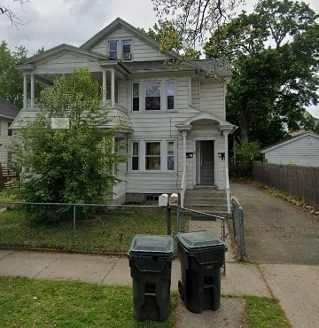 116 Middlesex St unit 2, Springfield, MA 01109 - photo 1
