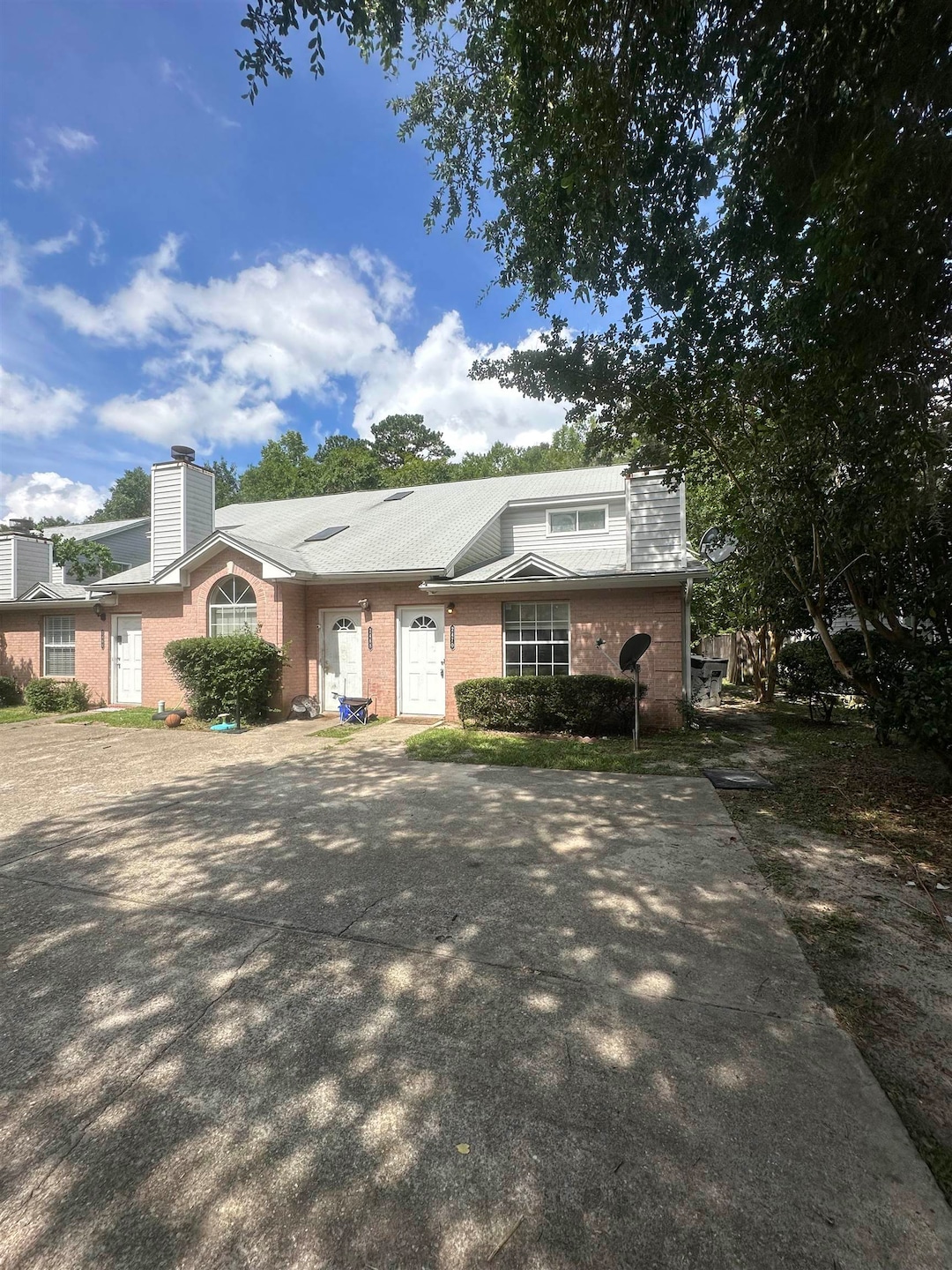 For Rent $1,600/month • Co-Listing Agent