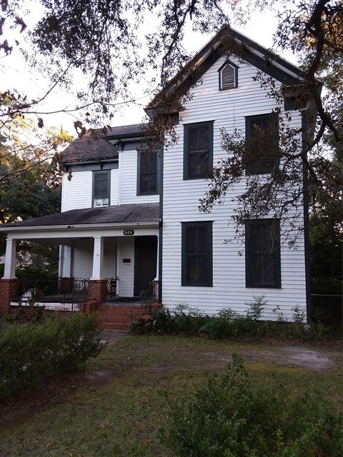 324 E Clay St, Thomasville, GA 31792 - photo 1