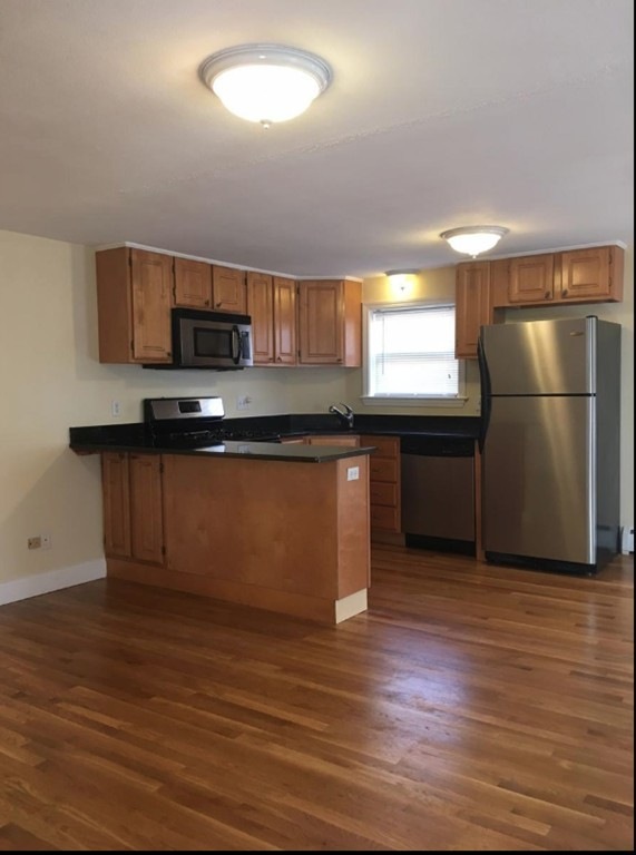 8 Avon St unit 12, Somerville, MA 02143 - photo 1
