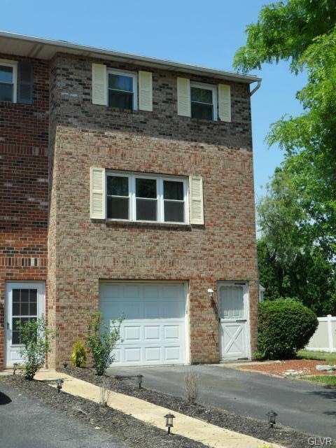 3115 Lucas Dr, Bethlehem, PA 18017 - photo 1