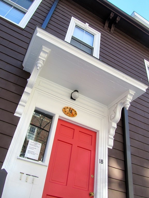 18 Shepard St unit 18-2, Cambridge, MA 02138 - photo 1