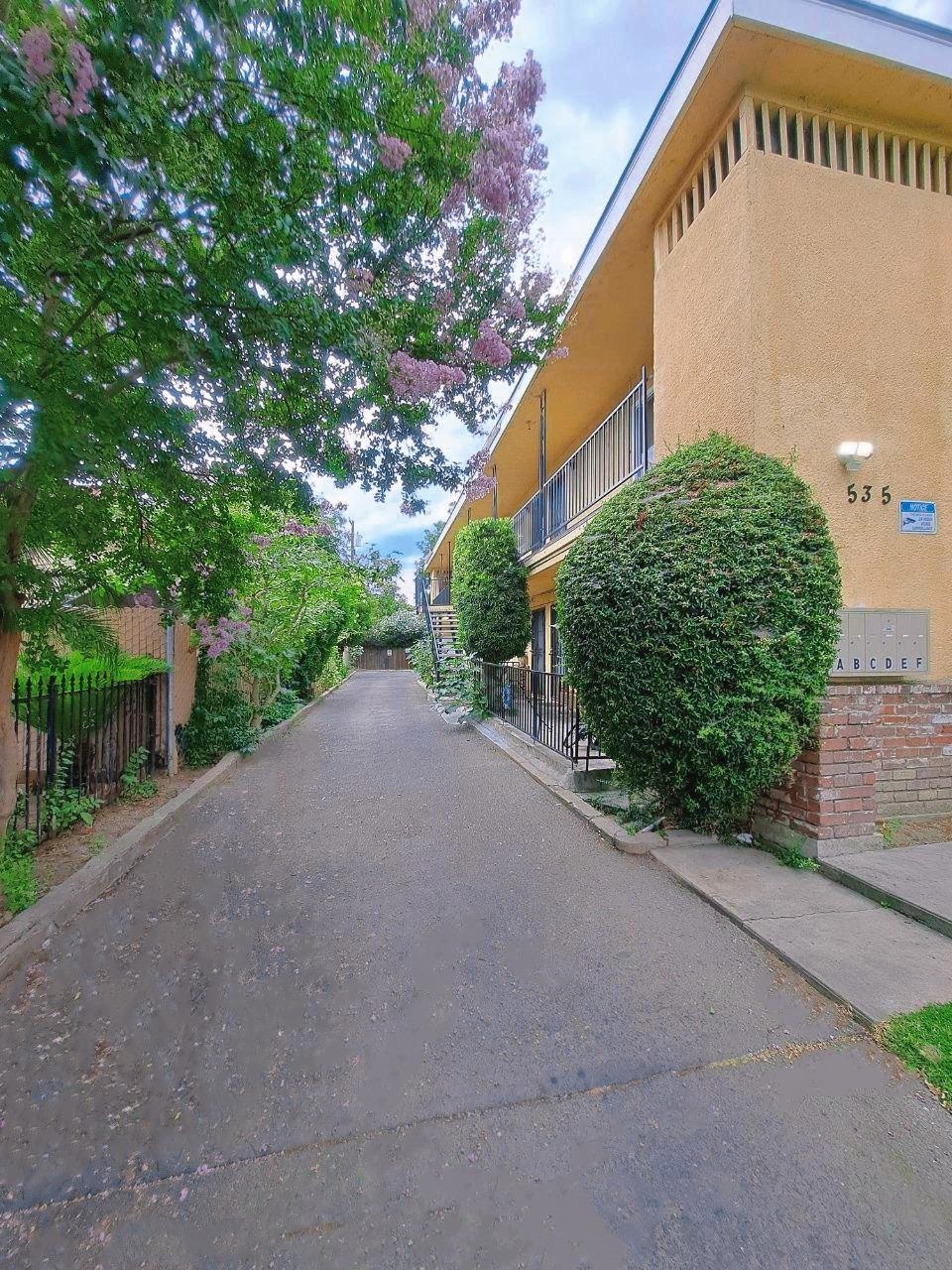 For Sale $699,950 • Co-Listing Agent