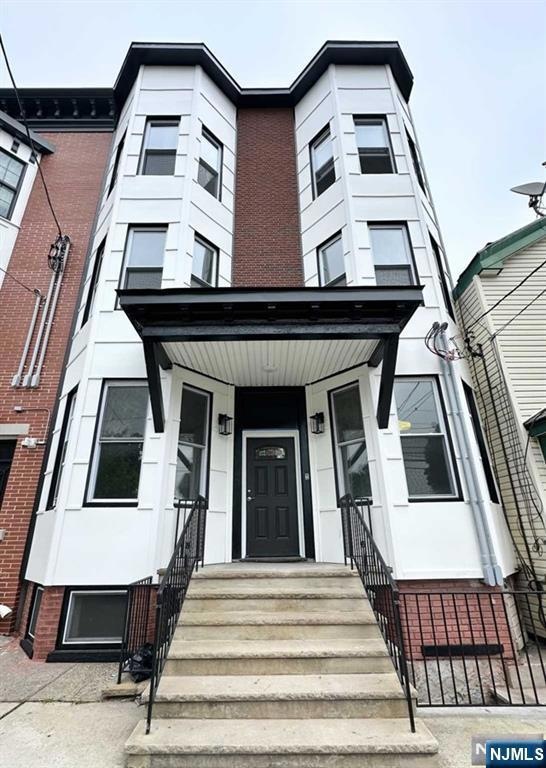 76 Manhattan Ave unit 6, Jersey City, NJ 07307 - photo 1