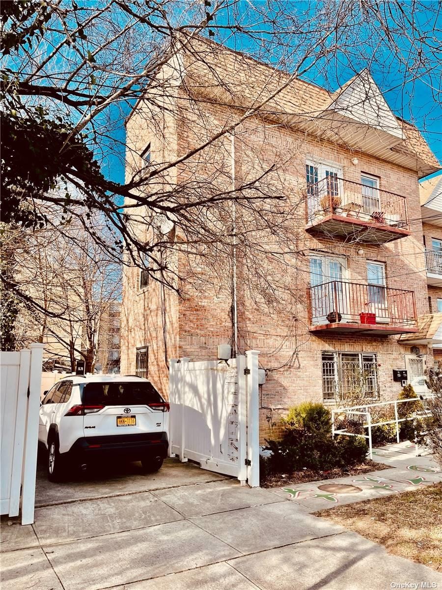 93-32 197th St, Hollis, NY 11423 - photo 1