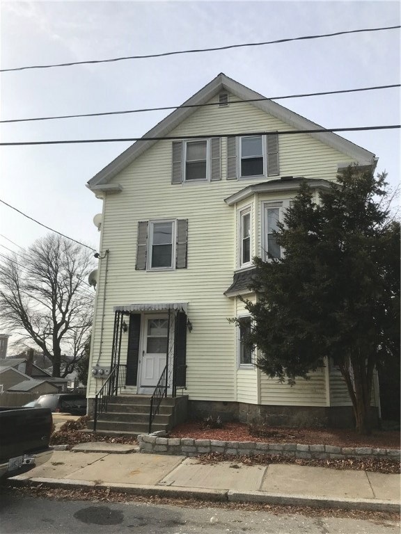 147 Division St, Woonsocket, RI 02895 - photo 1