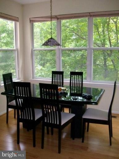 7631 Seabrook Ln, Springfield, VA 22153 - photo 1