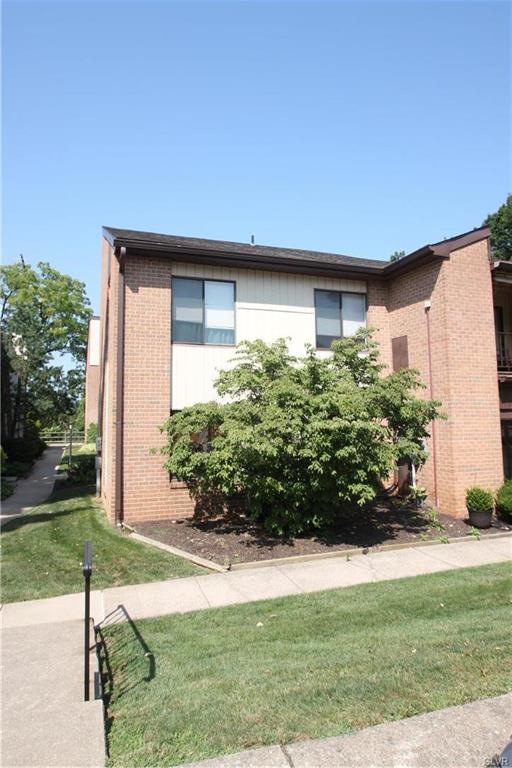 1013 Village Round unit 1013B, Allentown, PA 18106 - photo 1