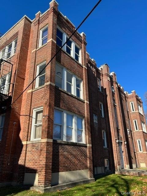 400 Church St unit 6, Poughkeepsie, NY 12601 - photo 1