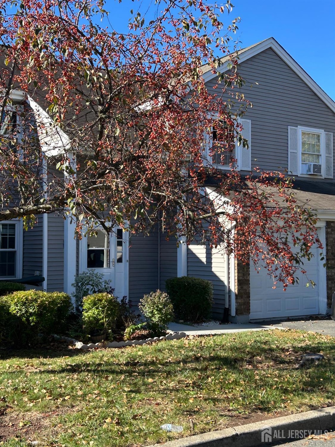 For Rent $2,400/month