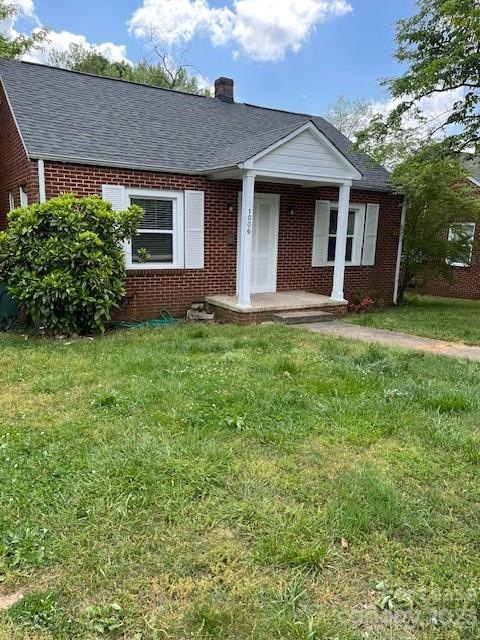 1006 Wood St, Statesville, NC 28677 - photo 1