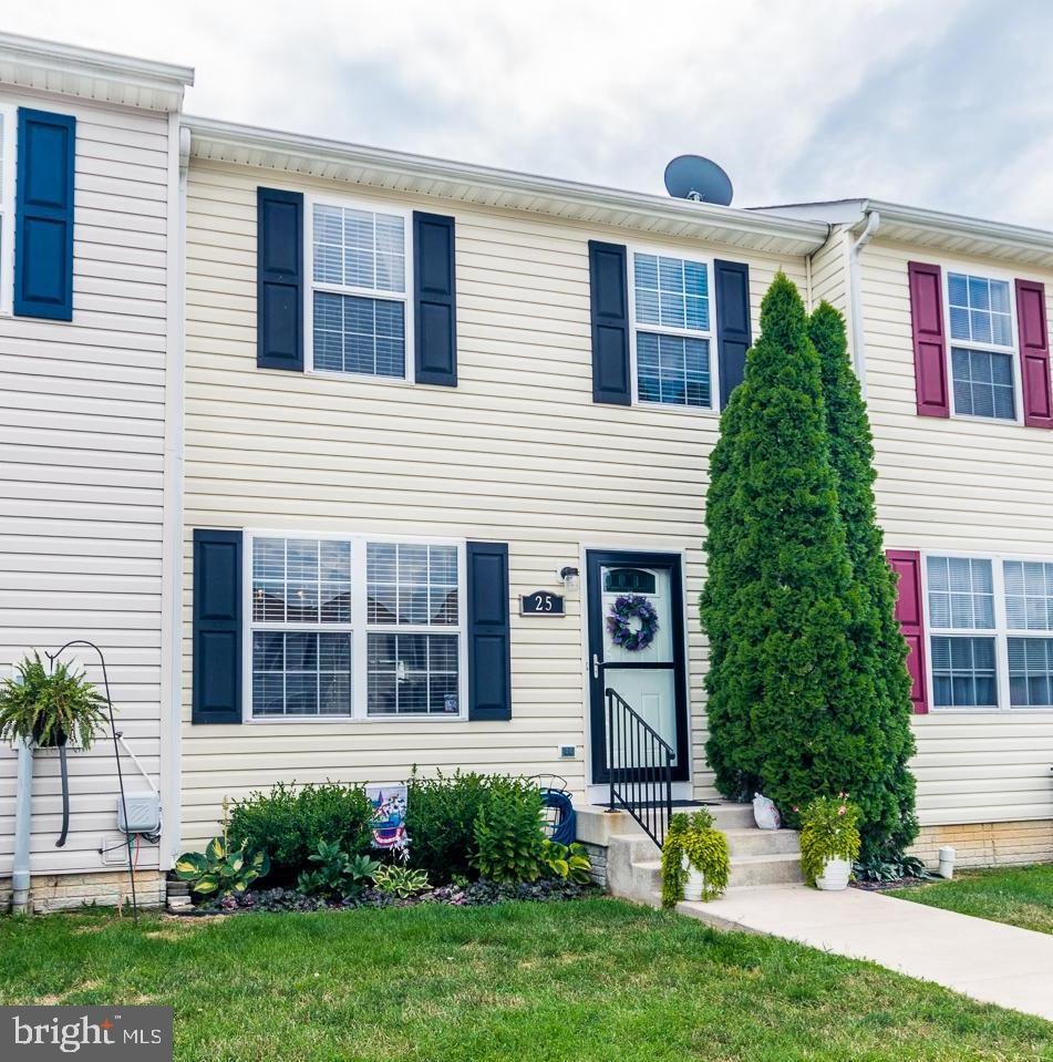 25 Sanford Dr, Bunker Hill, WV 25413 - photo 1