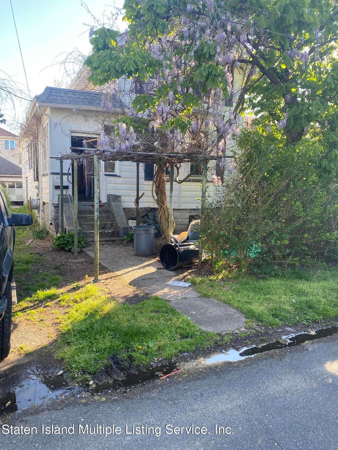 266 Melvin Ave, Staten Island, NY 10314 - photo 1