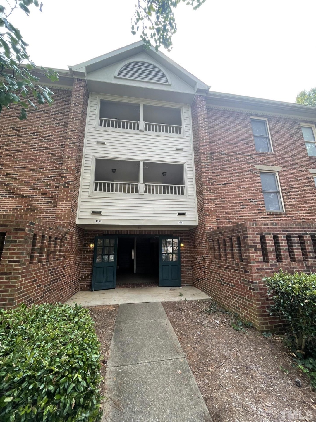 3537 Ivy Commons Dr unit 302, Raleigh, NC 27606 - photo 1