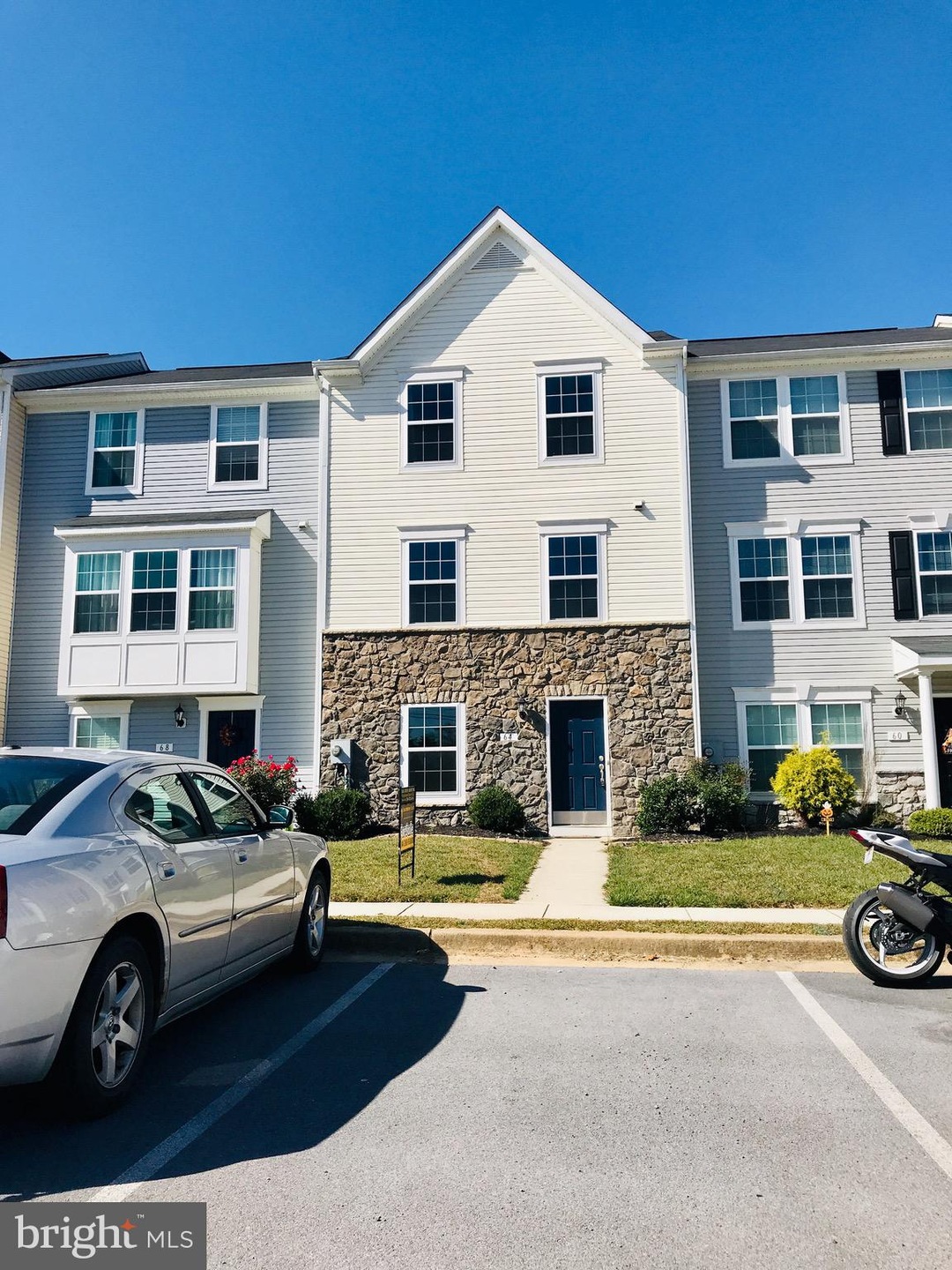 64 Lieutenant Ct, Bunker Hill, WV 25413 - photo 1