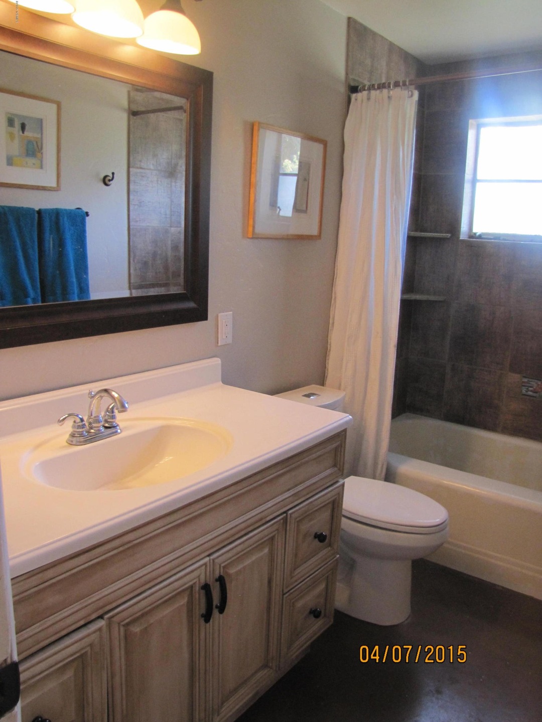 2nd Bathroom