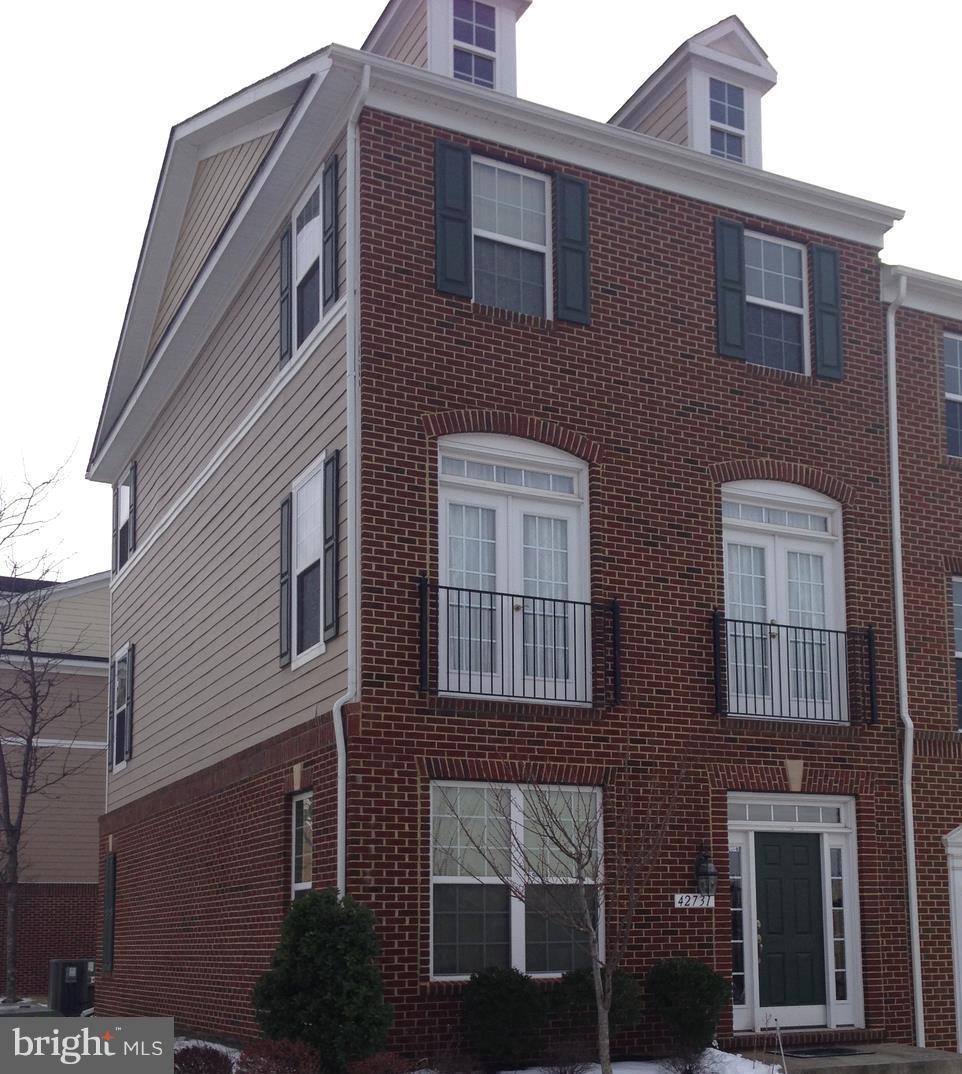 42731 Straloch Terrace, Ashburn, VA 20147 - photo 1