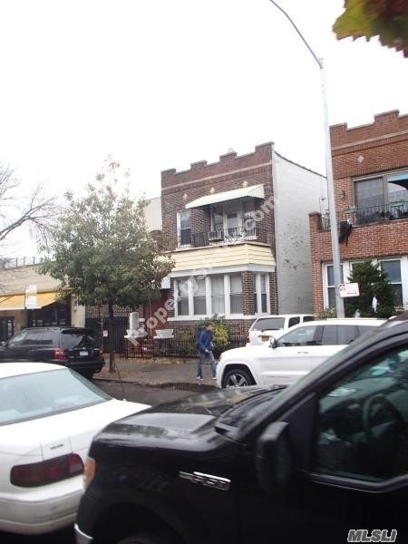 unlisted-address, Astoria, NY 11103 - photo 1