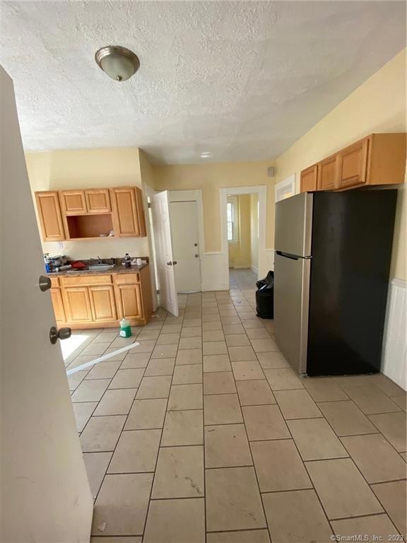 434 Poplar St unit 2, New Haven, CT 06513 - photo 1