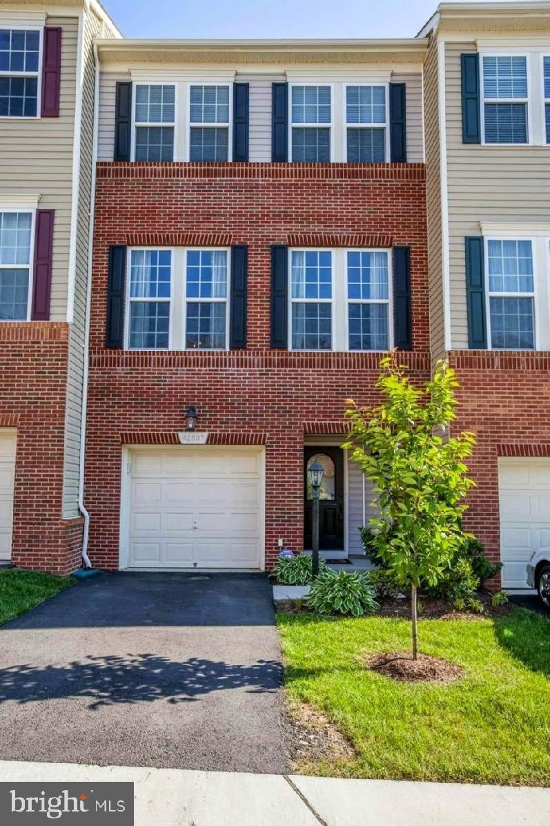 42637 Melville Terrace, Brambleton, VA 20148 - photo 1