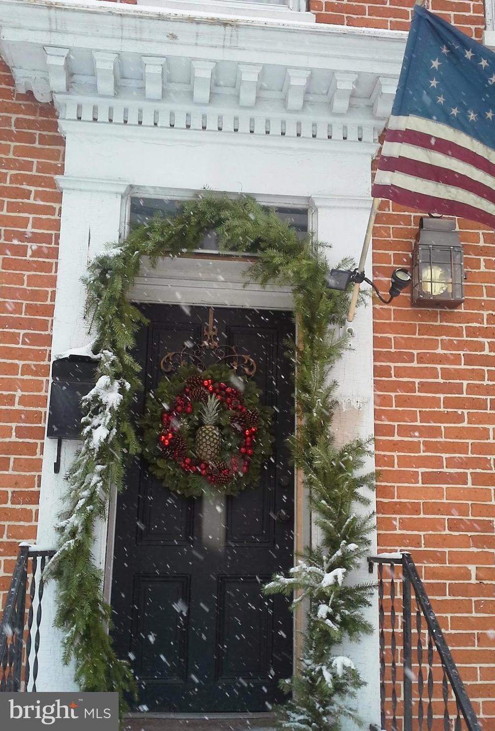 For Sale $220,000 • Co-Listing Agent