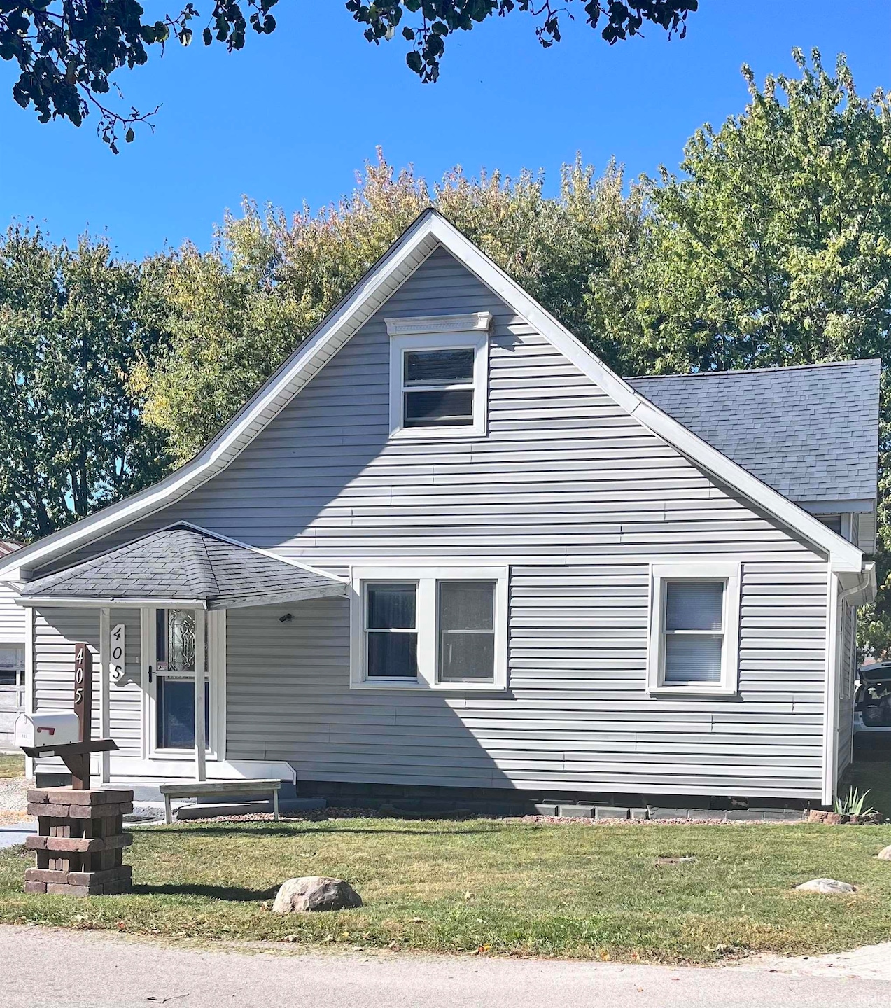 405 N Green St, Greentown, IN 46936 - photo 1