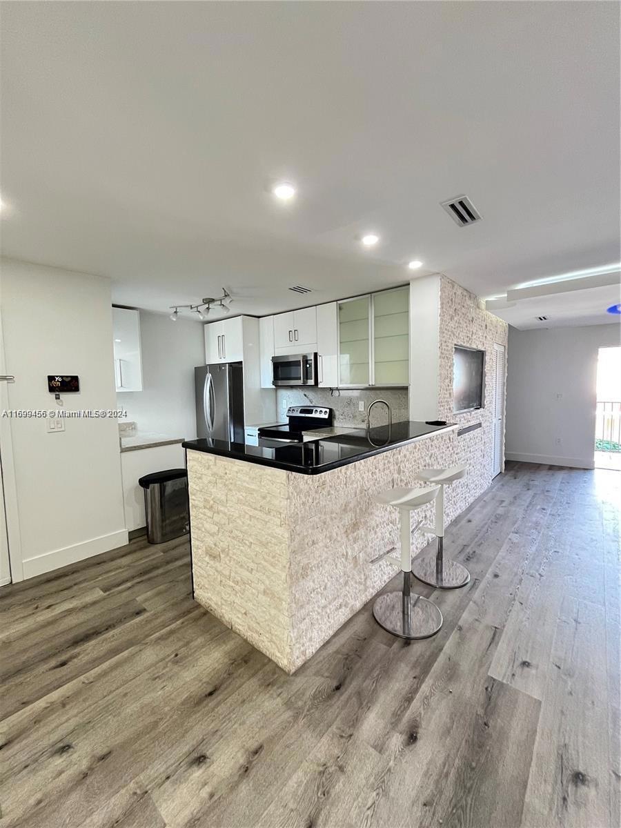 4768 NW 114th Ave unit 2024, Doral, FL 33178 - photo 1