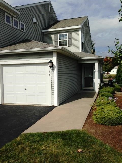 123 Cherry Blossom Ct unit 24, Schenectady, NY 12306 - photo 1