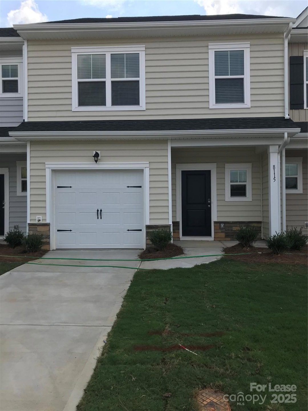 Frontage 1 car garage