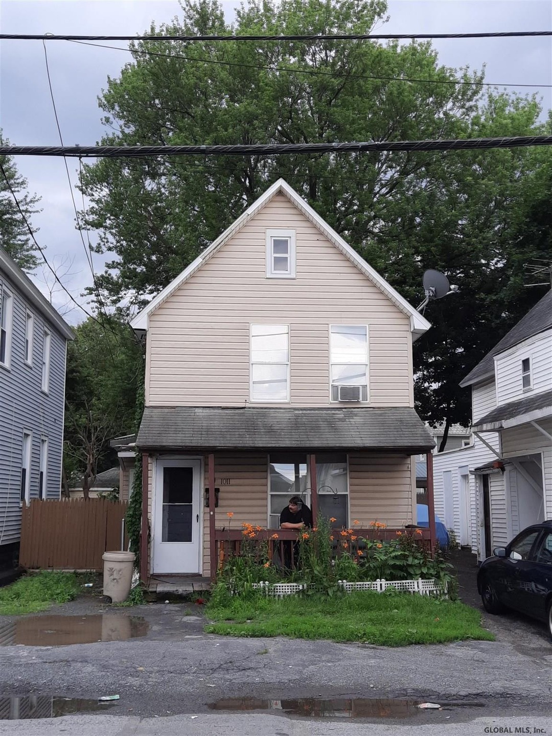 1011 McClyman St, Schenectady, NY 12307 - photo 1