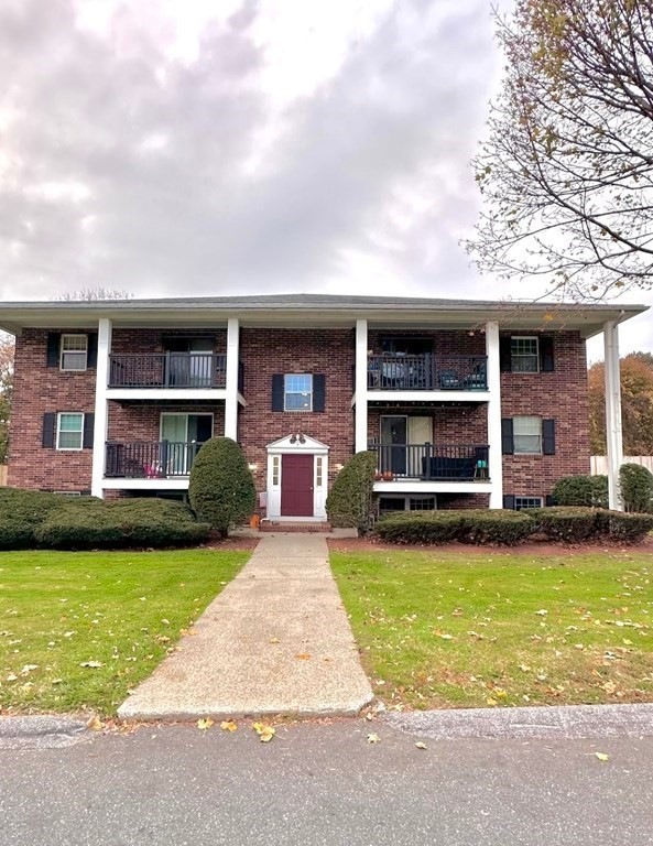 6 Walker Rd unit 11, North Andover, MA 01845 - photo 1