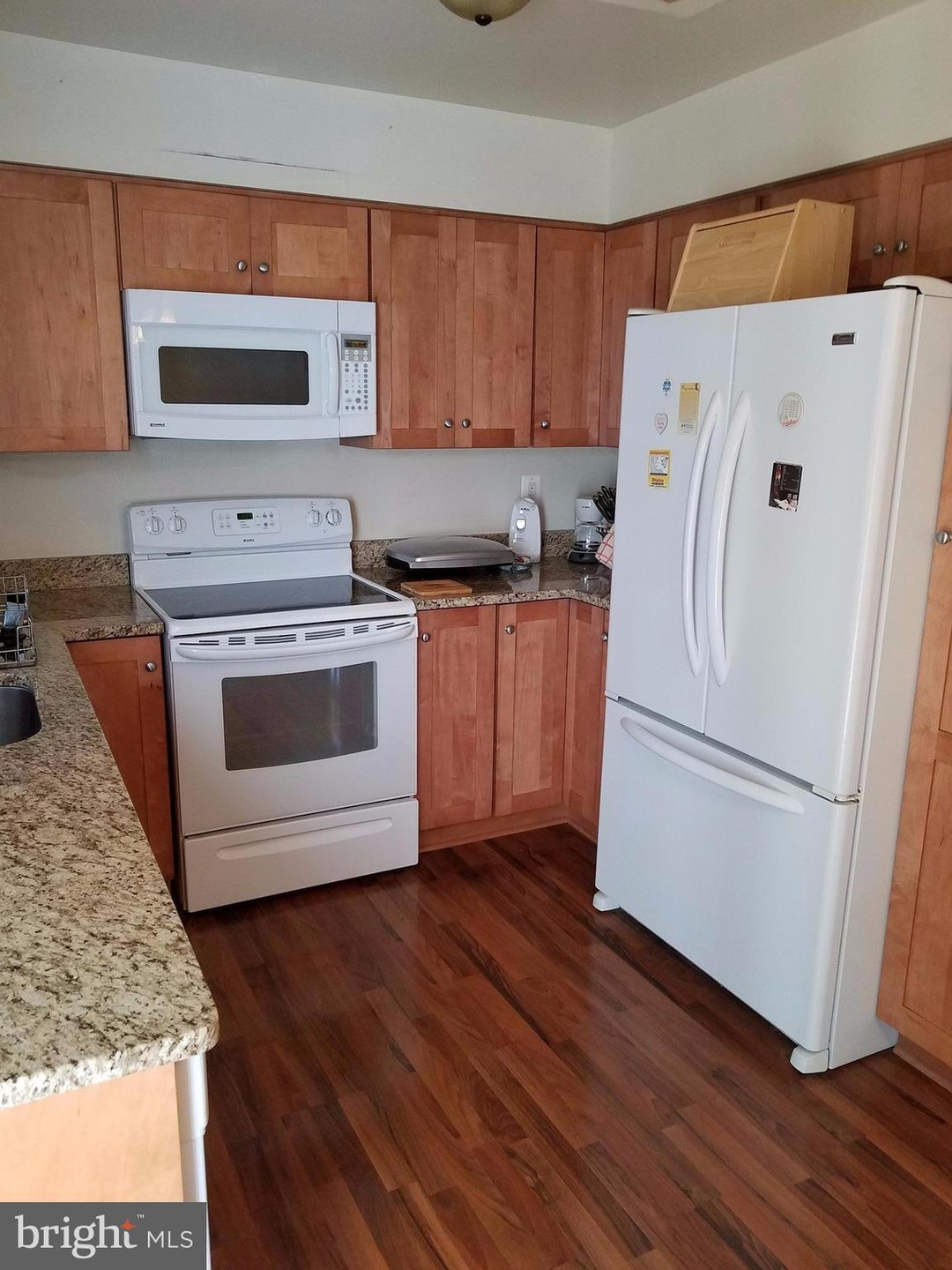 3827 Water Drop Ct, Burtonsville, MD 20866 - photo 1