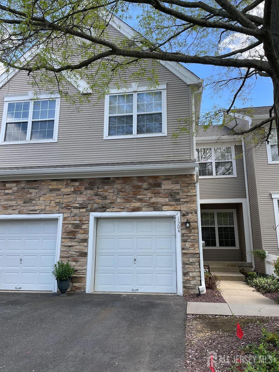 1304 Dahlia Cir, Dayton, NJ 08810 - photo 1