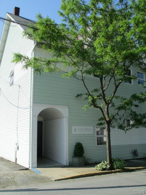 14 W Main St, Pen Argyl, PA 18072 - photo 1