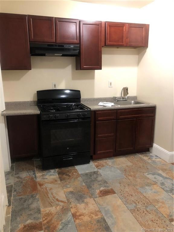 465 Wethersfield Ave unit B2, Hartford, CT 06114 - photo 1