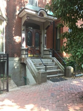 34 Mattoon St unit 3, Springfield, MA 01105 - photo 1