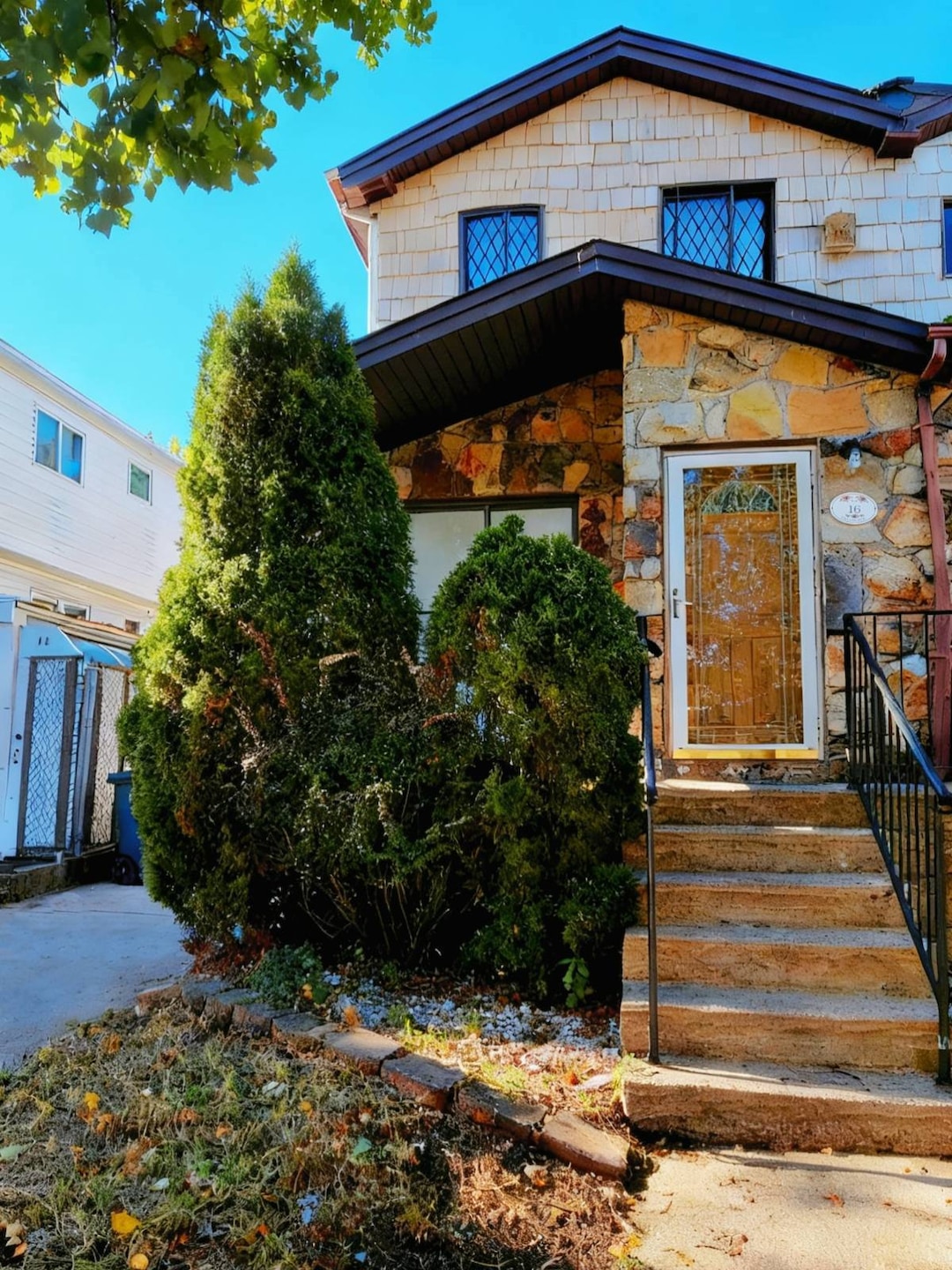 16 Travis Ave, Staten Island, NY 10314 - photo 1