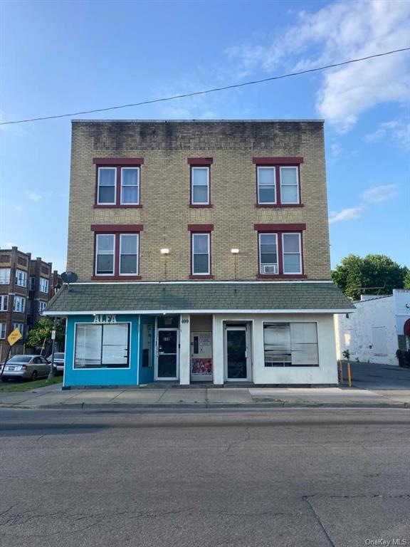 641 Main St unit 7, Poughkeepsie, NY 12601 - photo 1