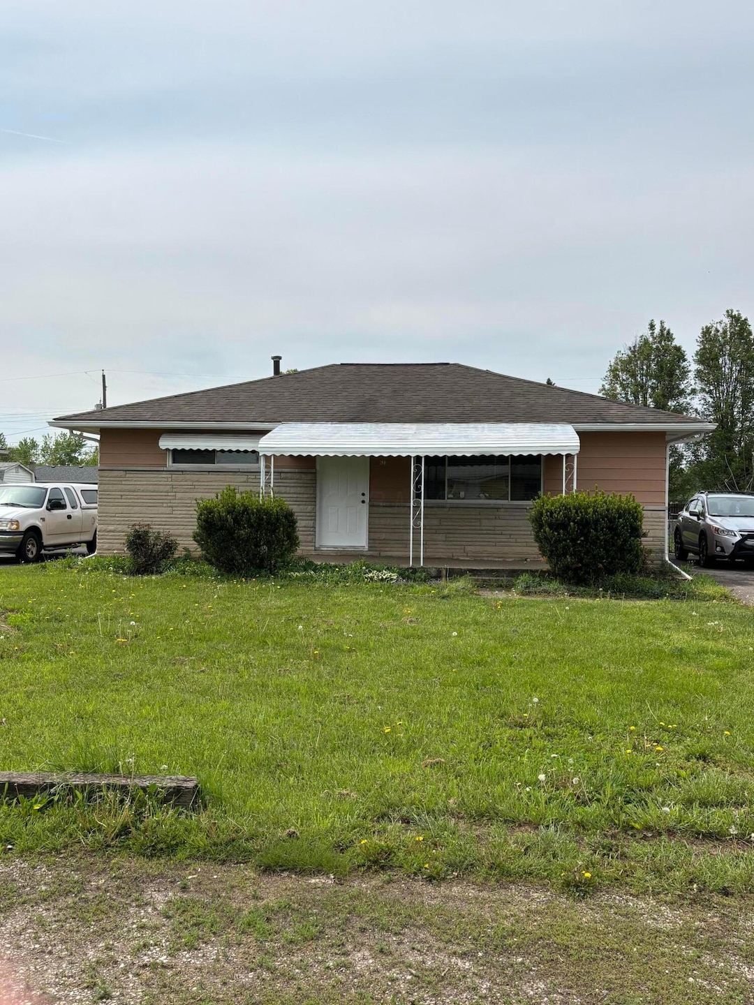 623 Colton Rd, Columbus, OH 43207 - photo 1